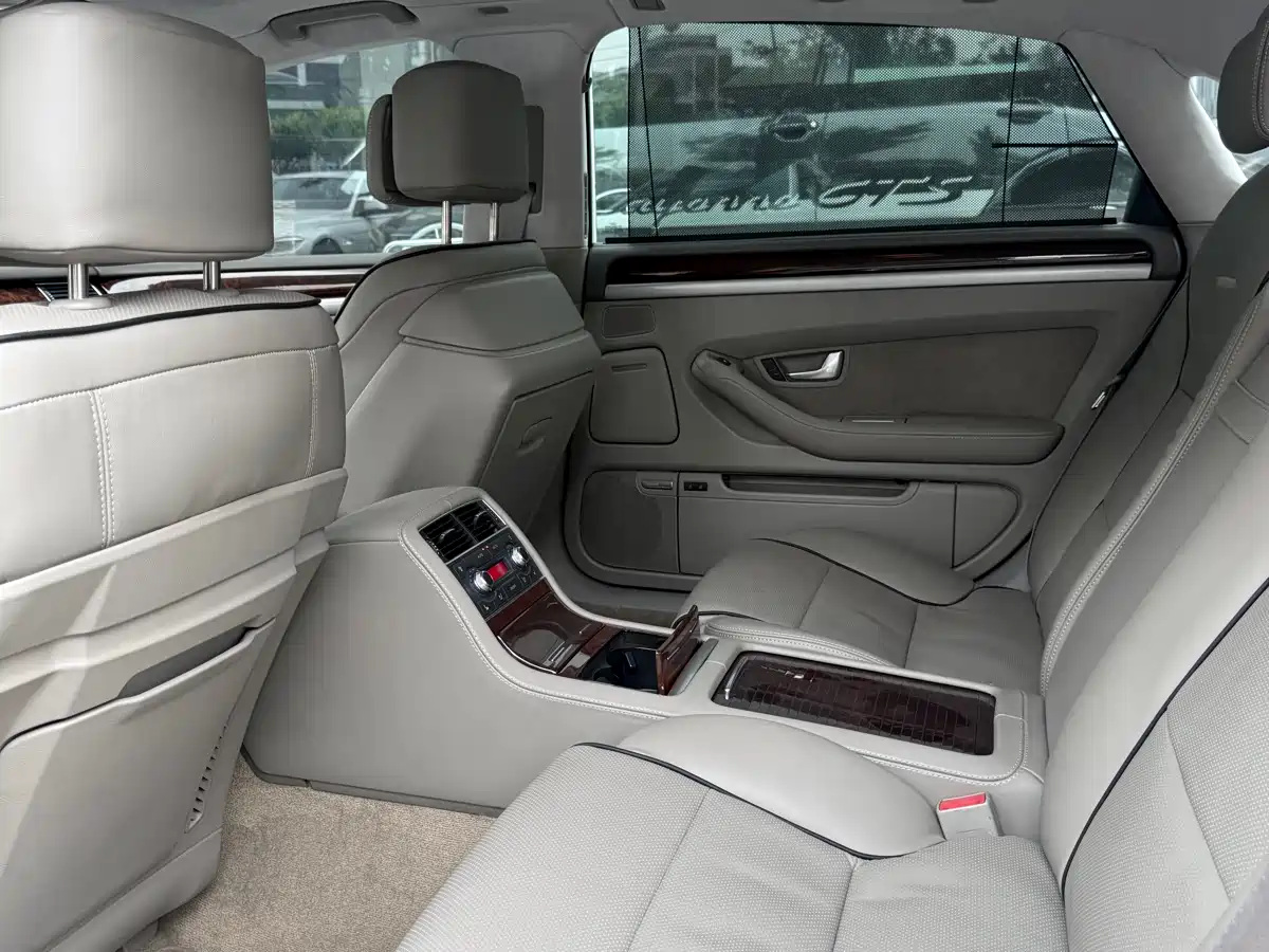 Audi A8 2006 2006 A8L 6.0 W12 quattro Flagship