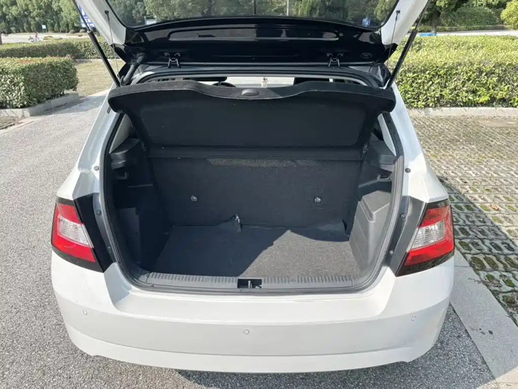 Photo 20 - Škoda Fabia