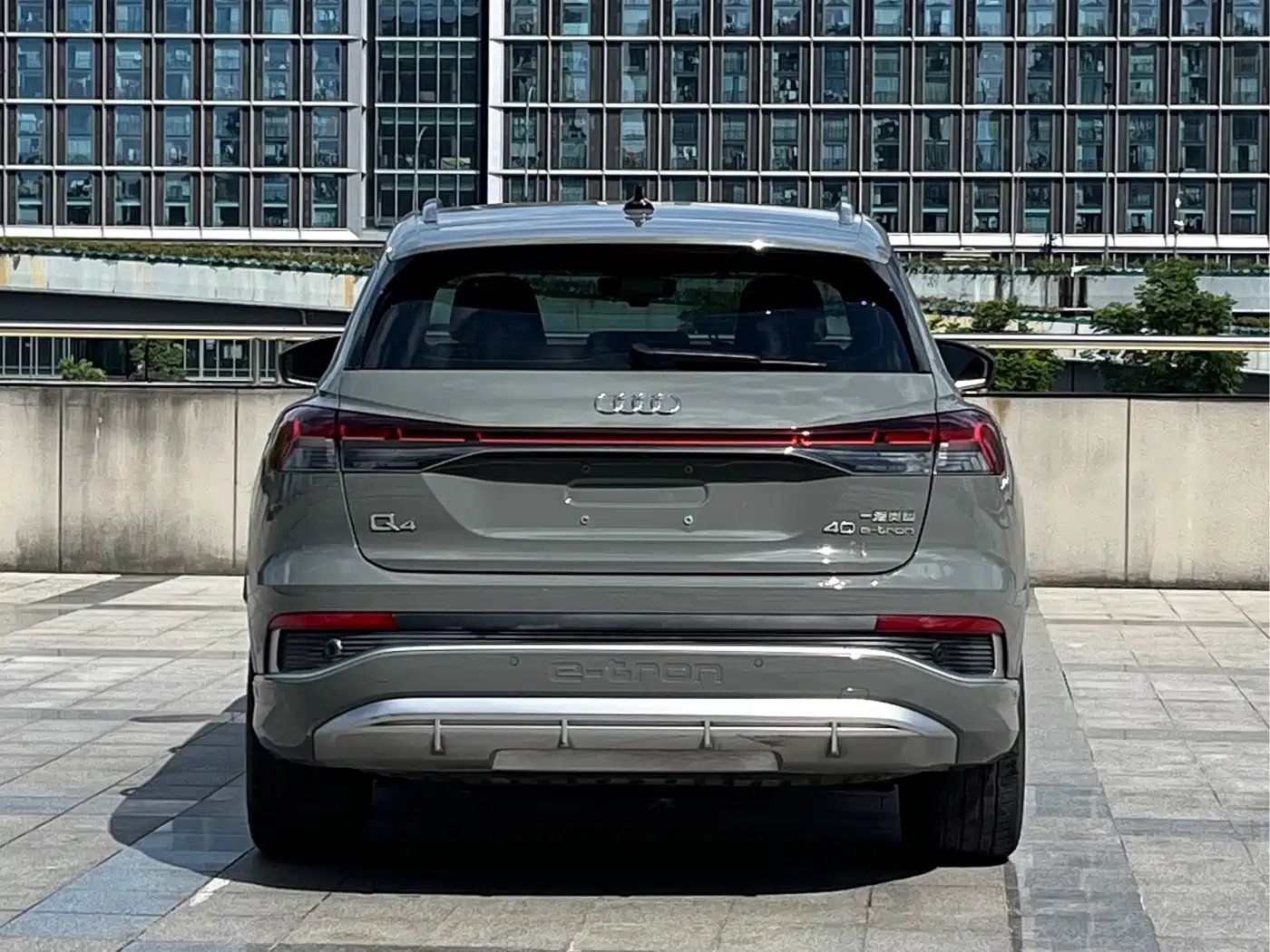 Audi Q4 e-tron 2022 2022 40 e-tron First Edition