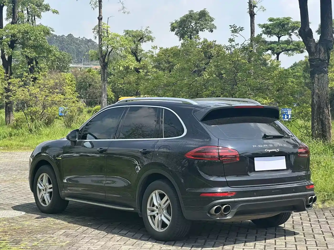 Porsche Cayenne New Energy 2016 2015 Cayenne S E-Hybrid 3.0T