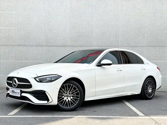 Mercedes-Benz C-Class 2024