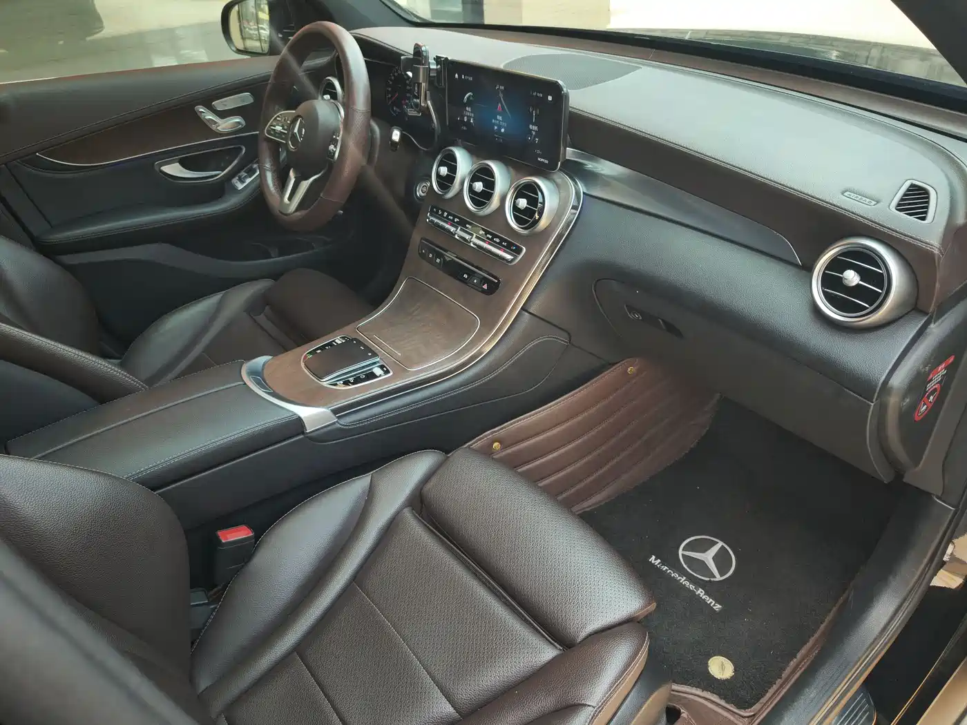 Mercedes-Benz GLC 2020 Facelift GLC 260 L 4MATIC Luxury фото 10