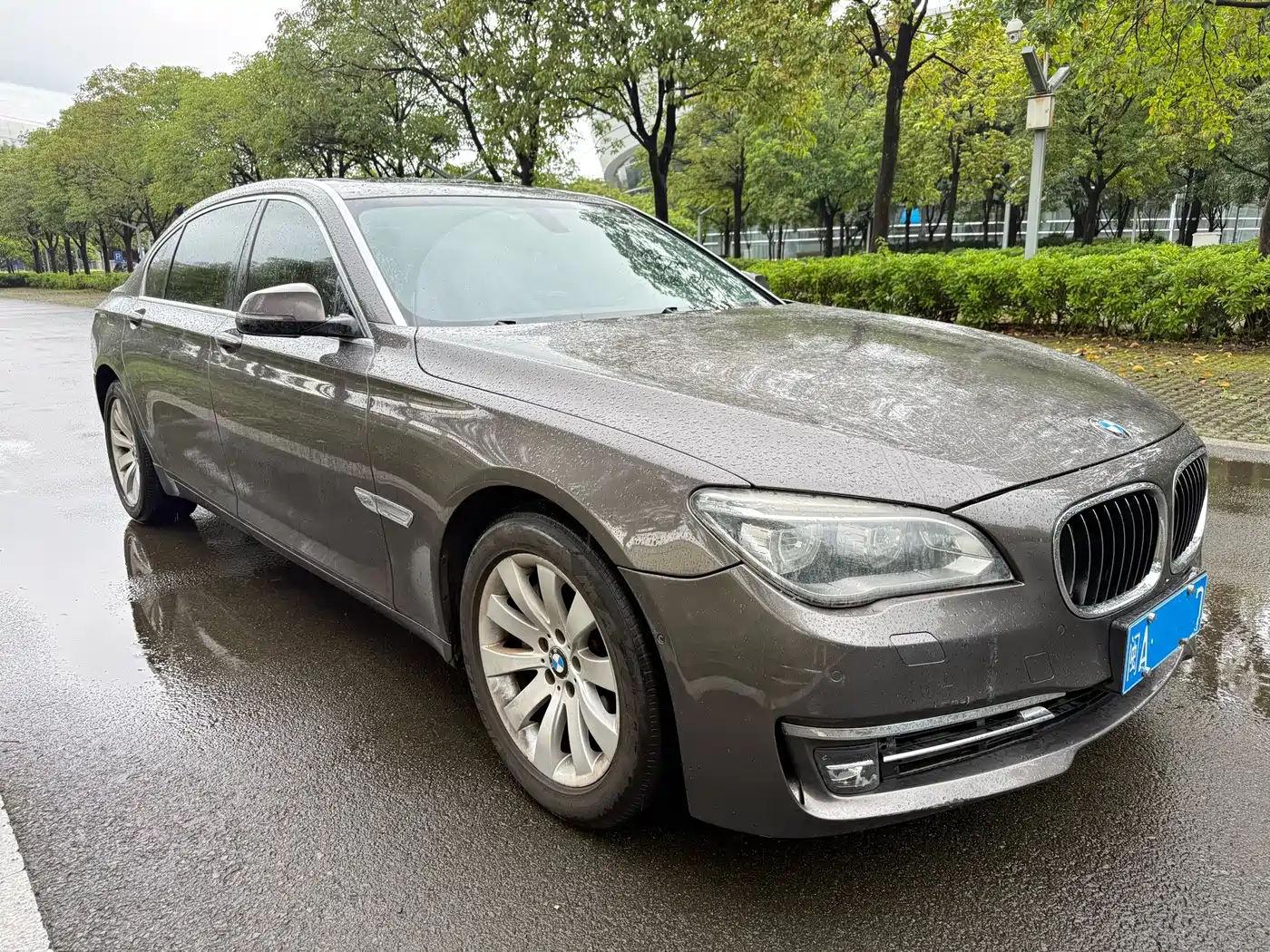 Фото 3 - BMW 7 Series