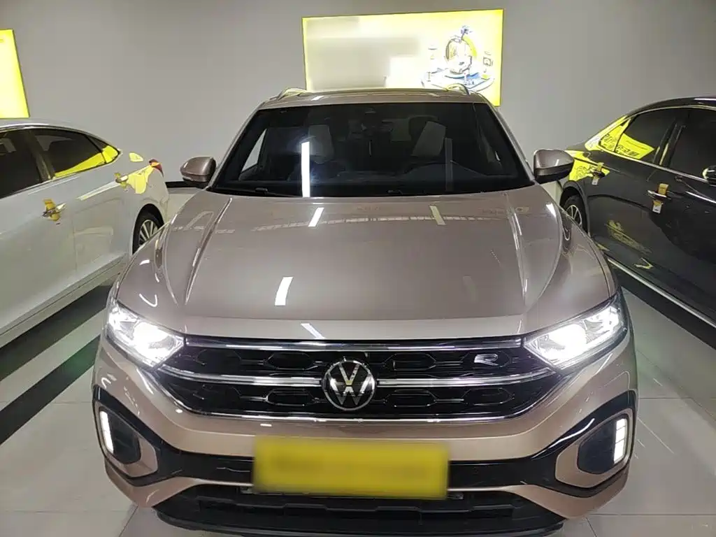 Volkswagen T-Roc, миниатюра 3