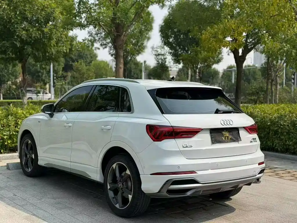 Фото 25 - Audi Q3