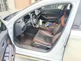 Photo 8 - Honda Inspire Hybrid