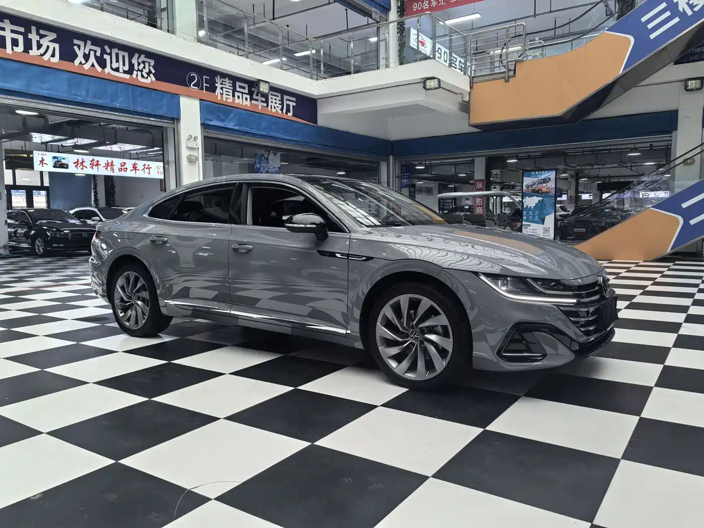 Volkswagen FAW-Volkswagen CC 2021 380TSI Eye-catching Edition фото 3