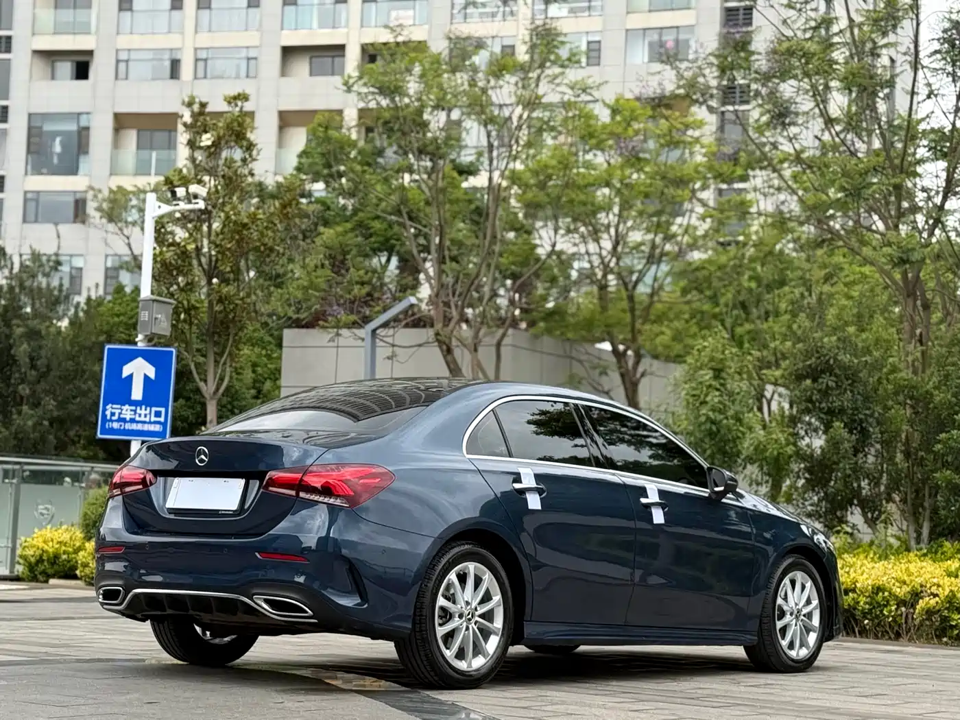 Mercedes-Benz A-Class 2020 A 200 L Sport Sedan фото 7
