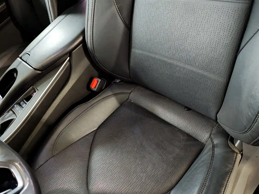 Toyota Avalon 2021 2.5L Luxury Edition фото 17