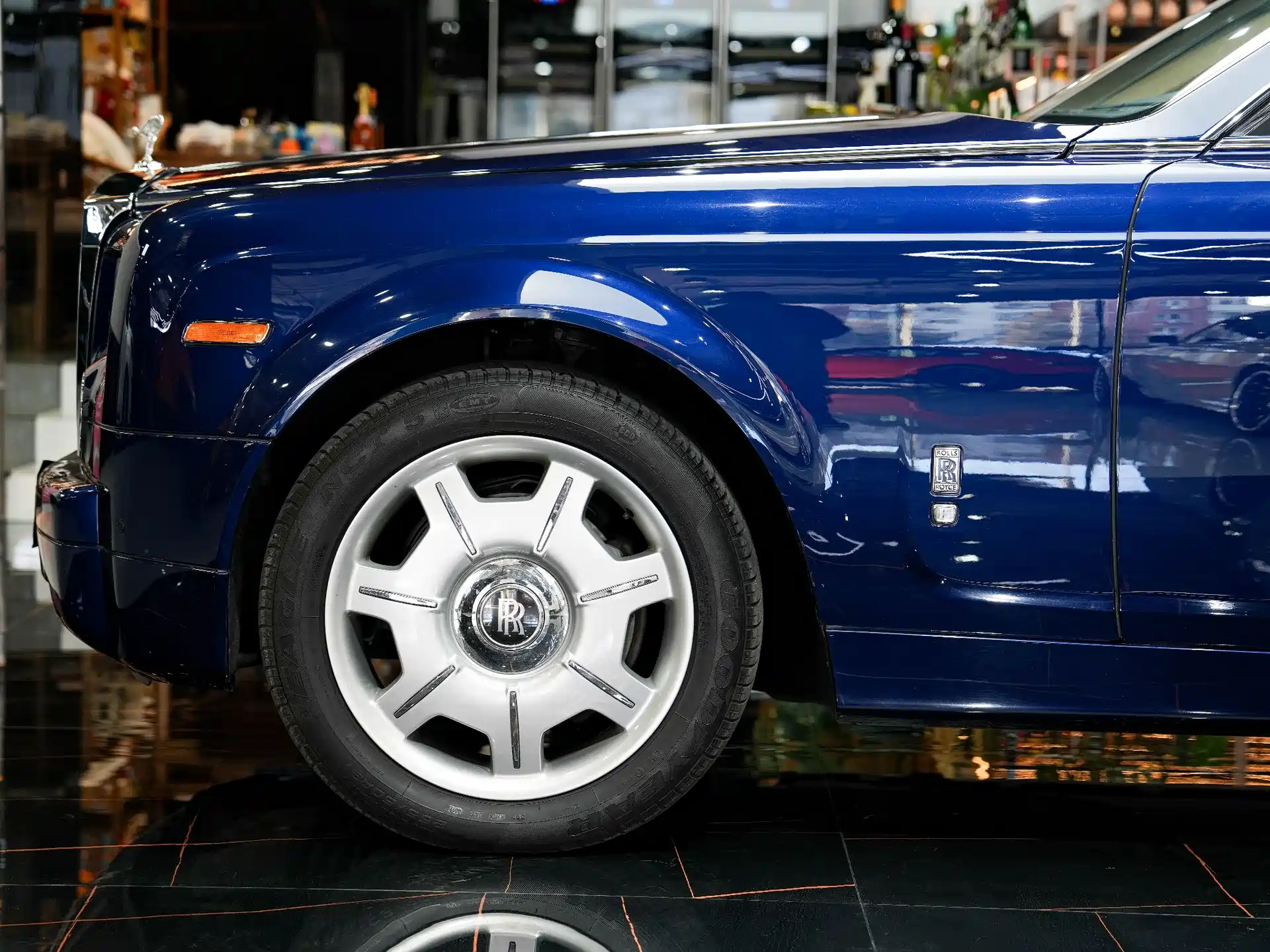 Фото 6 - Rolls-Royce Phantom