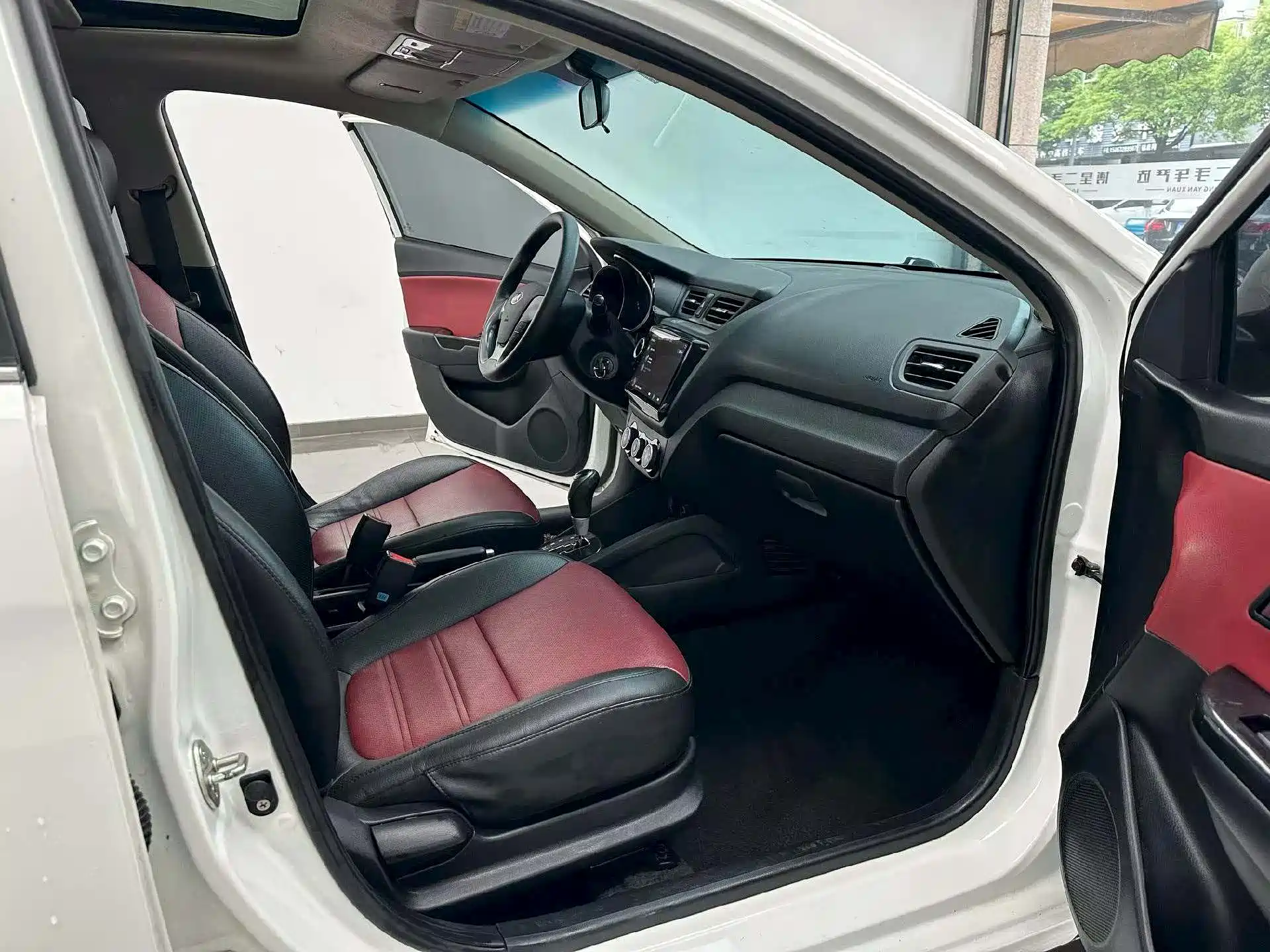 Фото 4 - Kia K2
