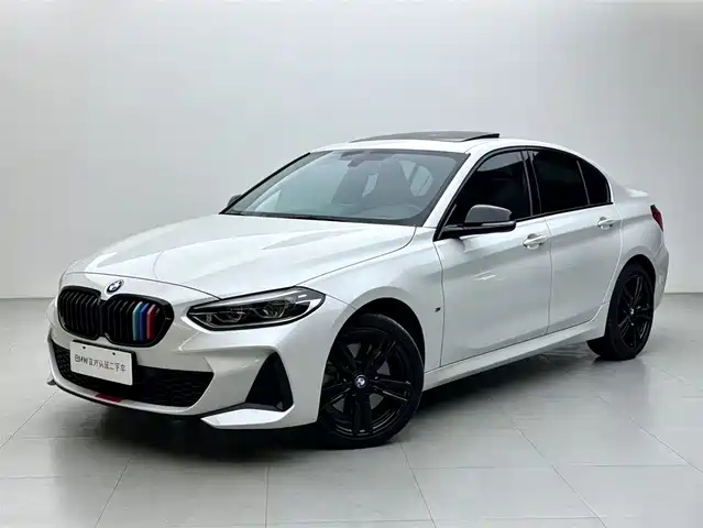 BMW 1 Series 2021