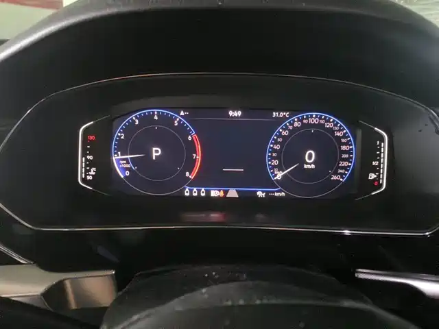 Volkswagen Passat 2023 380TSI Luxury Edition — фото 4
