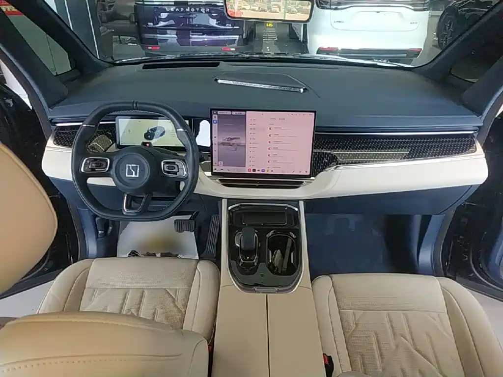 ZEEKR 009 2025 2024 6-seat Executive AWD 108kWh