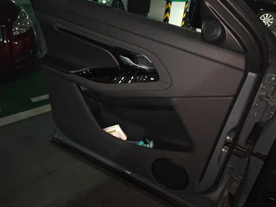 Фото 7 - Land Rover Range Rover Evoque