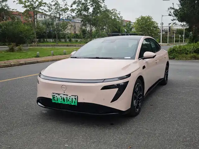 Nissan N7 625 Max