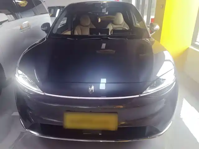 Zhijie Luxeed R7 2025