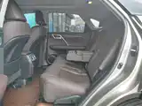 Фото 9 - Lexus RX