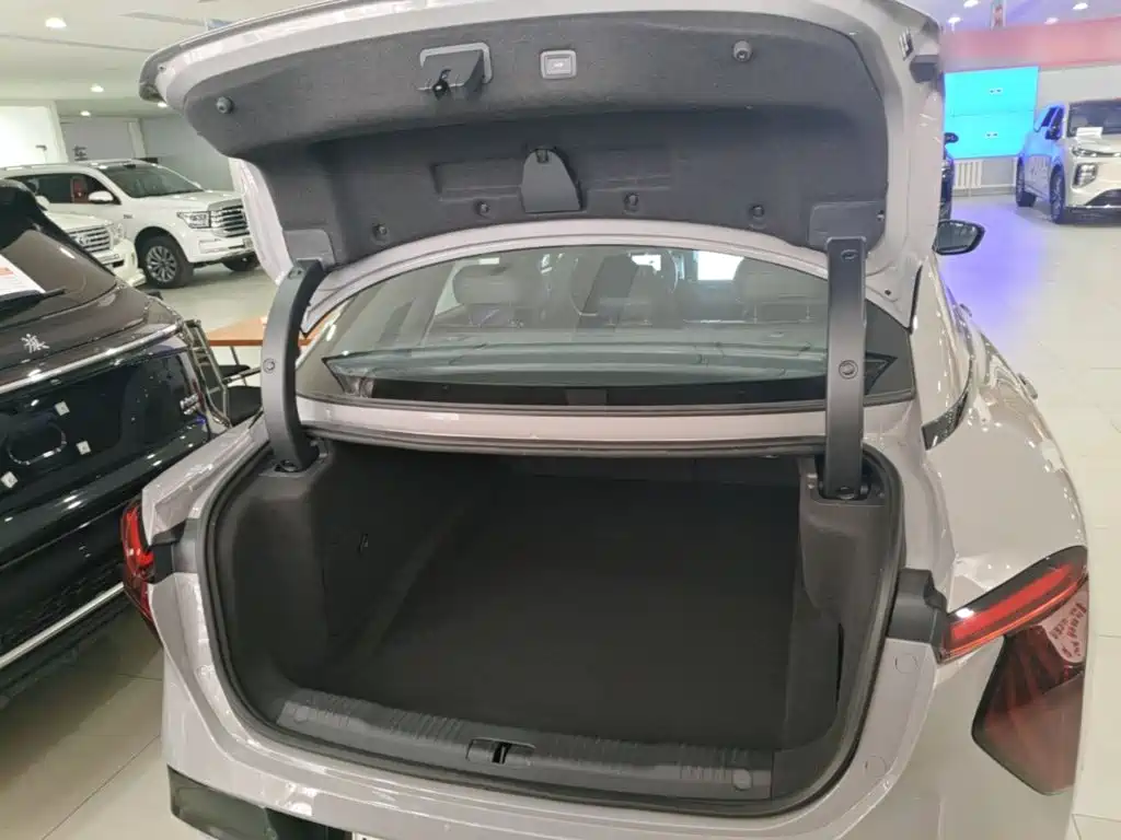 Hongqi EH7 2025 2025 640 AWD Smart Selection Edition