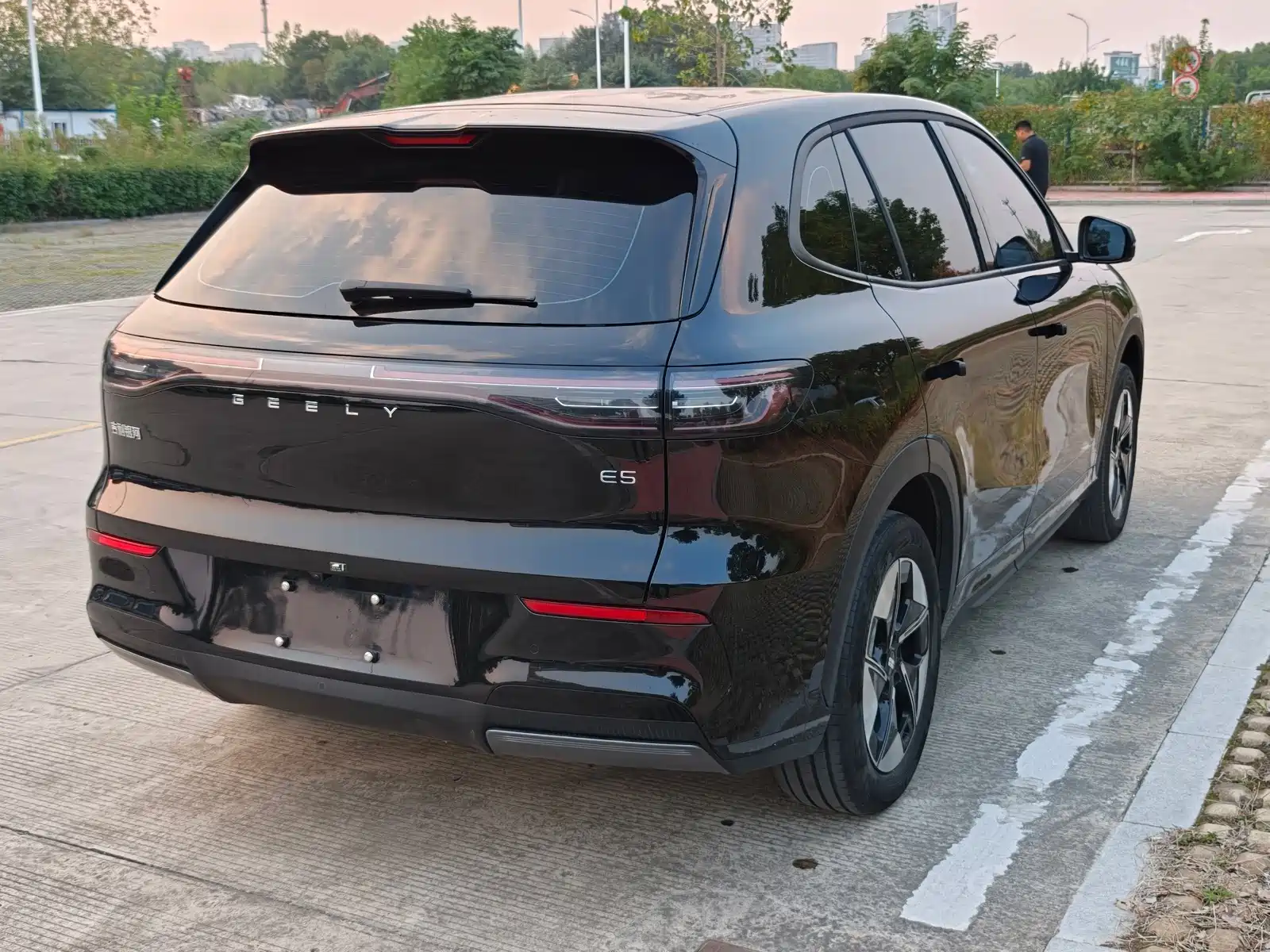 Фото 7 - Geely Galaxy Galaxy E5