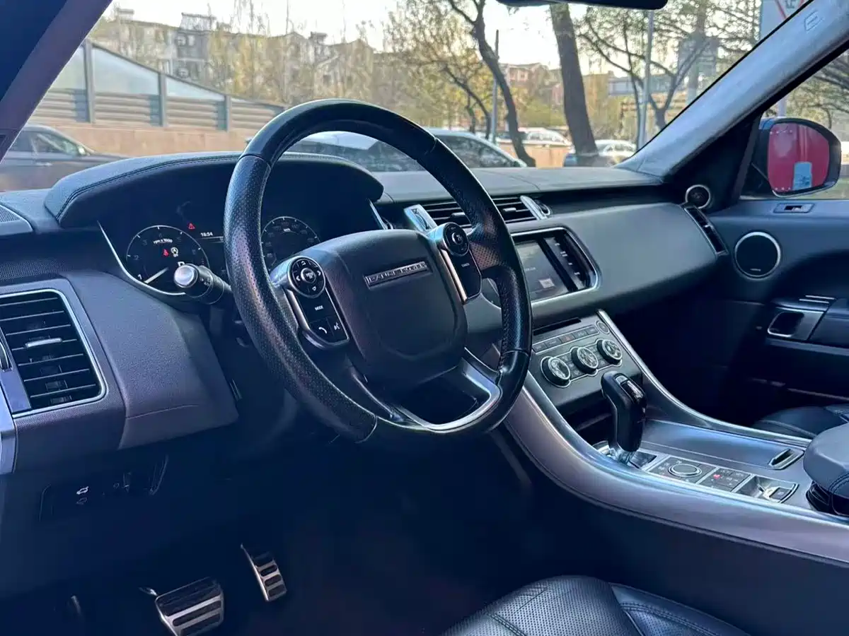 Land Rover Range Rover Sport 2014 3.0 SC V6 HSE фото 9