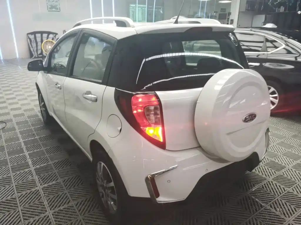Photo 5 - JAC Refine S2mini