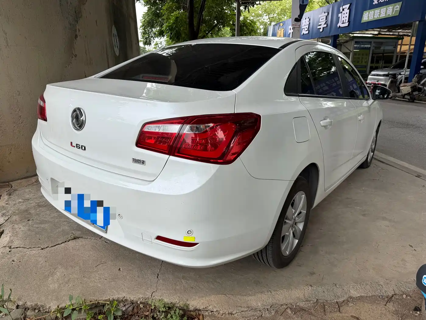 Dongfeng Aeolus L60 2016 2015 1.8L Manual New Enjoyment Type