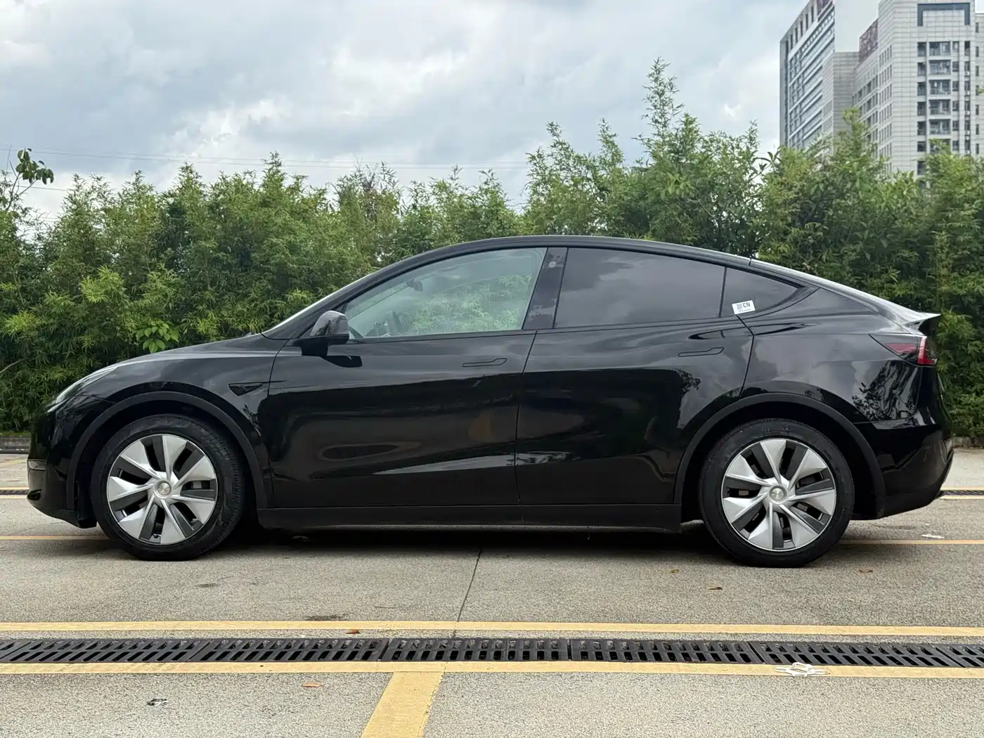 Tesla Model Y 2021 2021 Standard Range Rear-Wheel Drive