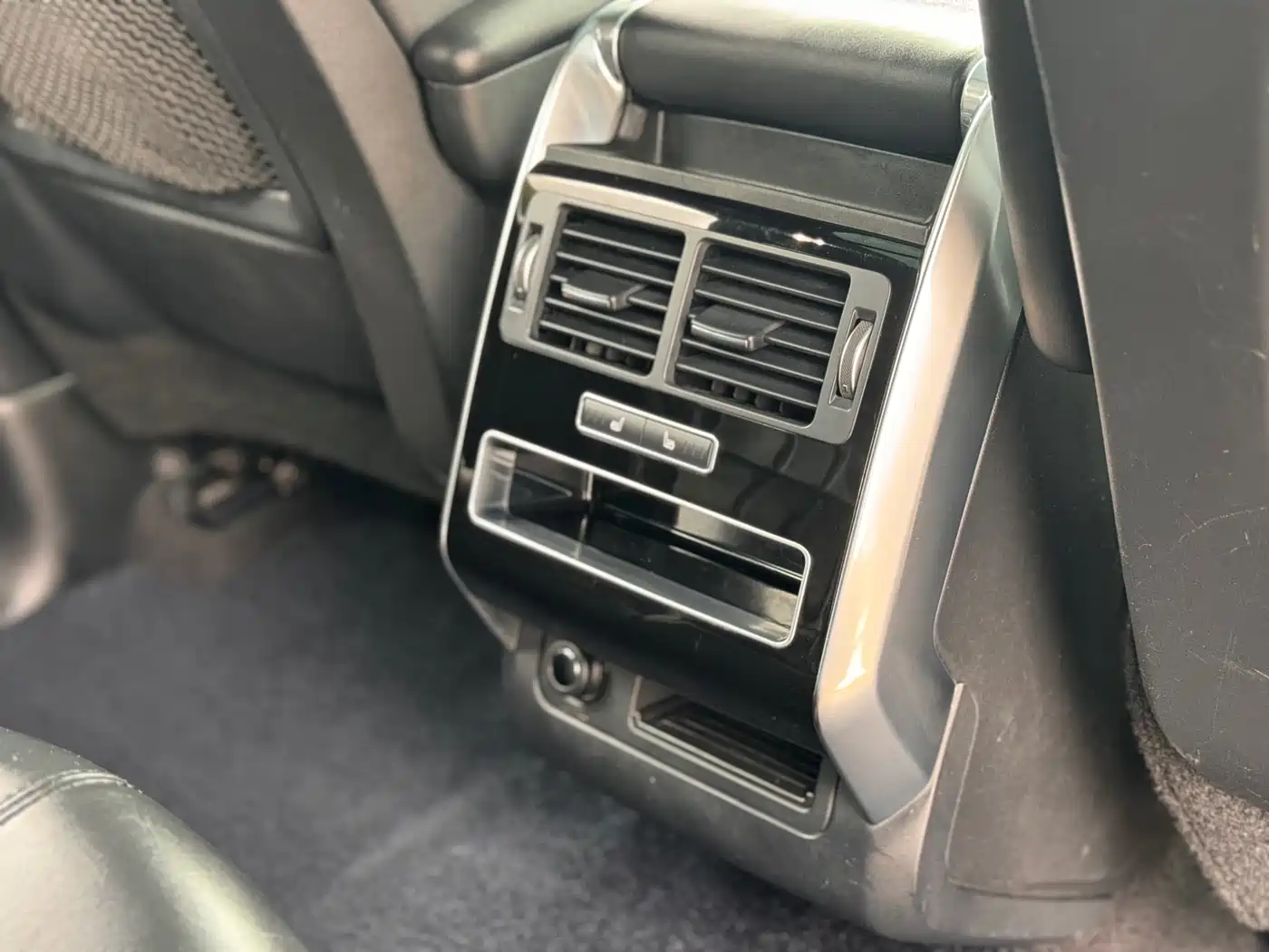 Land Rover Range Rover Sport 2016 Model 3.0 SDV6 HSE DYNAMIC фото 15