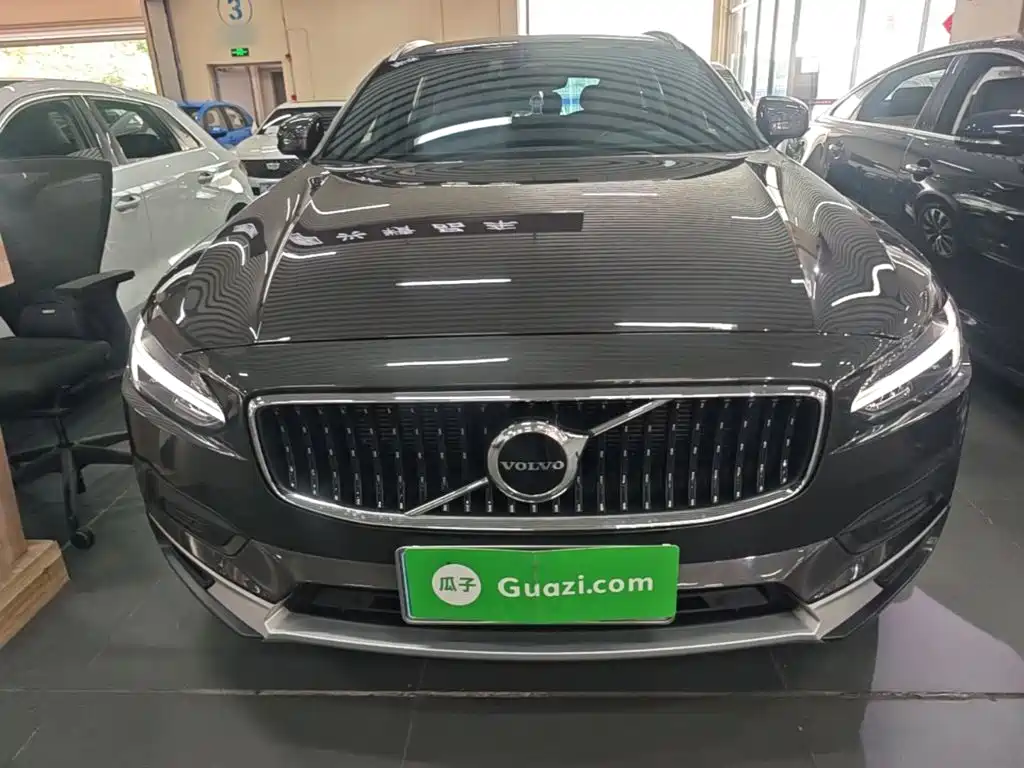 Volvo V90 2022 2022 Cross Country B5 AWD Momentum