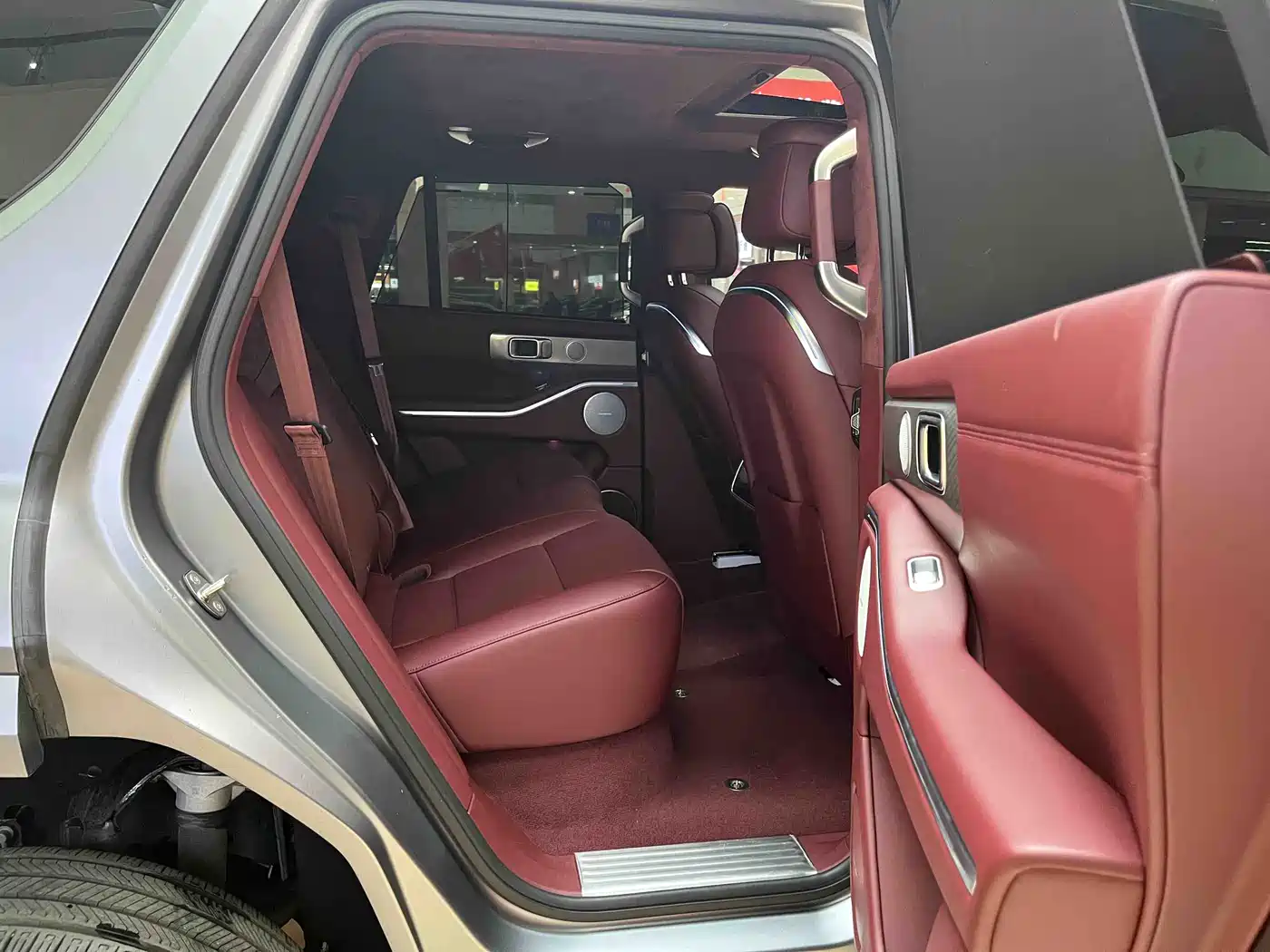 TANK TANK 700 NEW ENERGY