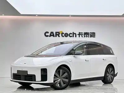 Li Auto i8