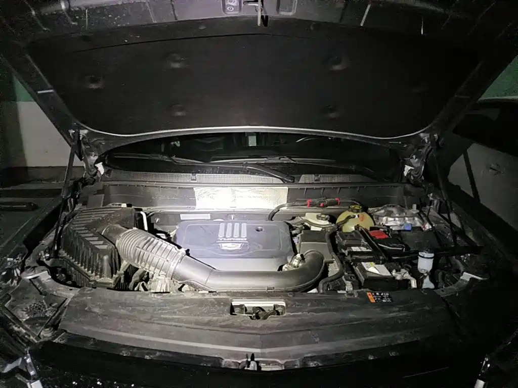 Cadillac XT6 2025 2022 2.0T 6-Seater 4WD Platinum Edition