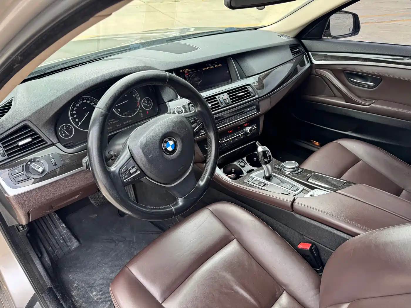 BMW 5 Series 2014 525Li Luxury Design Package фото 8