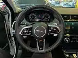 Фото 11 - Jaguar E-PACE
