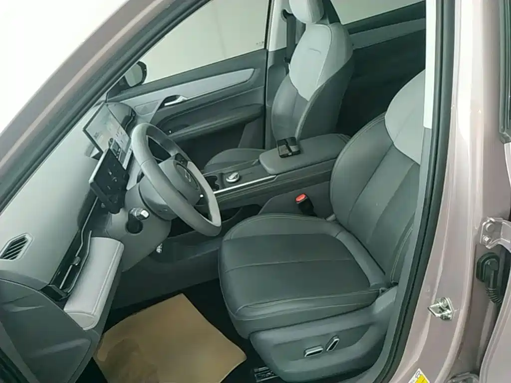 Besturn Yueyi 03 2025 2025 565km Ultimate Edition