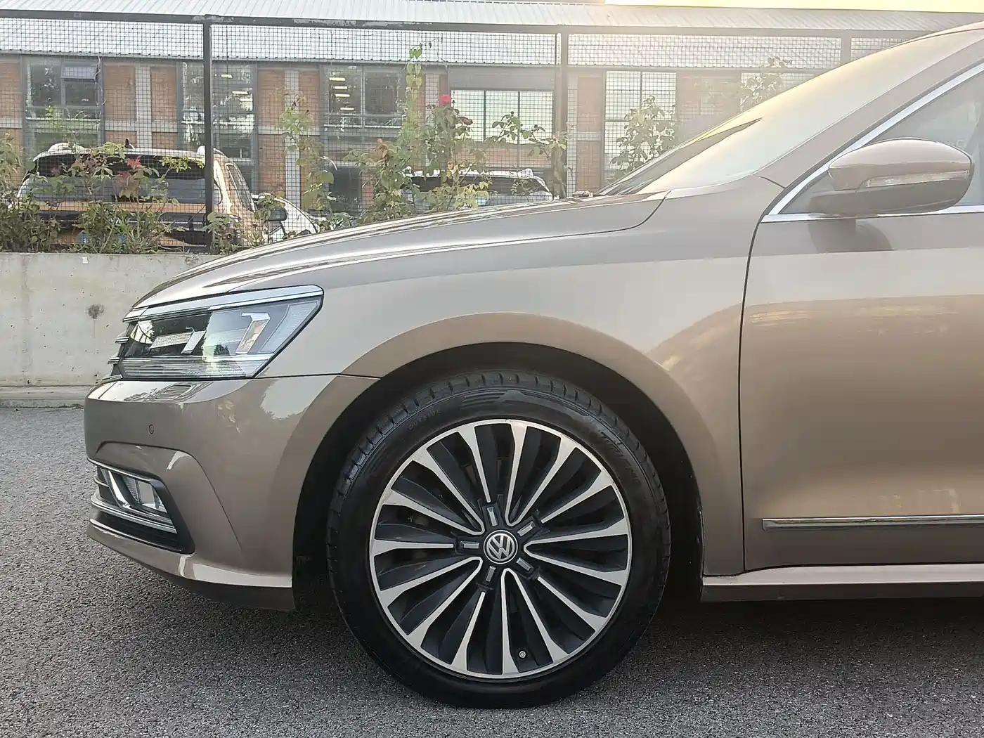Photo 5 - Volkswagen Passat