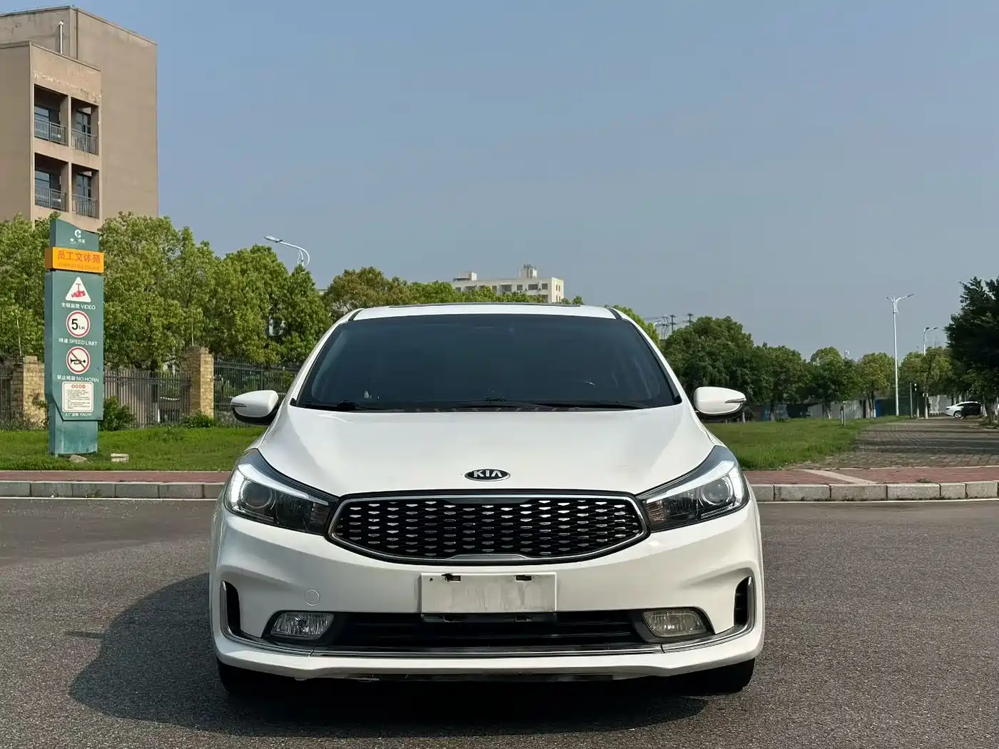 Kia K3 2017 1.6L Automatic 15th Anniversary Special GLS