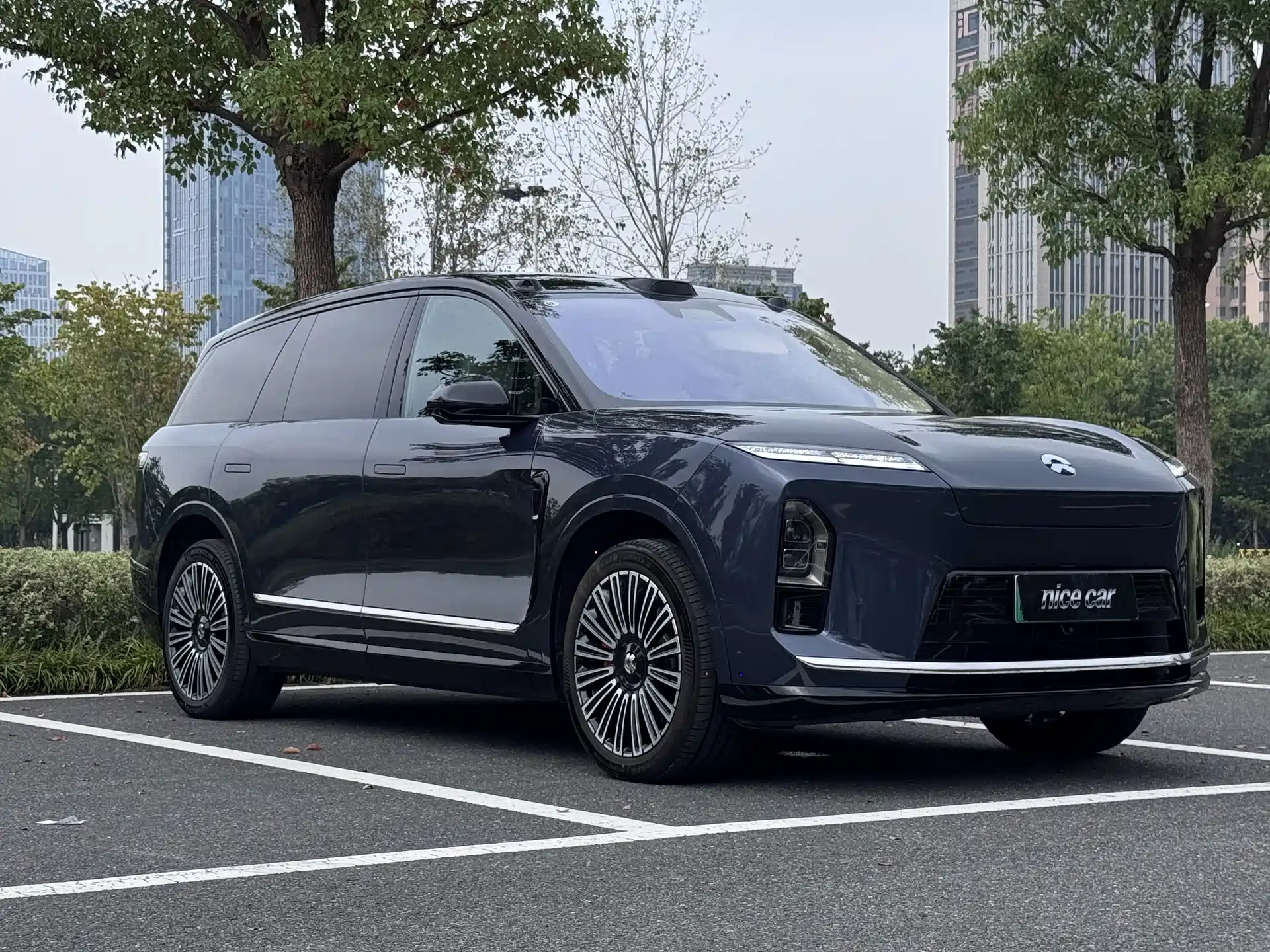 Фото 3 - NIO ES8