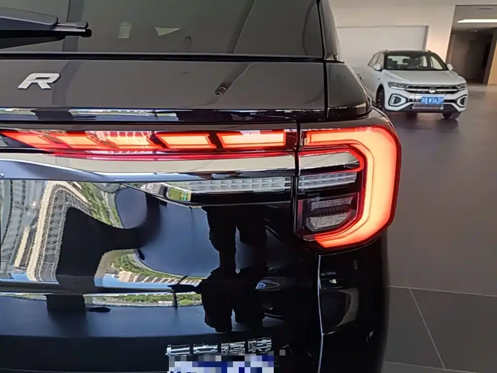 Ford Explorer 2025 2025 2.3T EcoBoost 4WD Cross Country Edition 5-seater