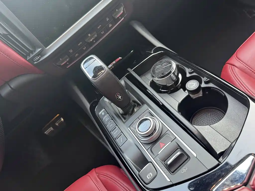 Maserati Levante 2022 2022 3.0T Modena