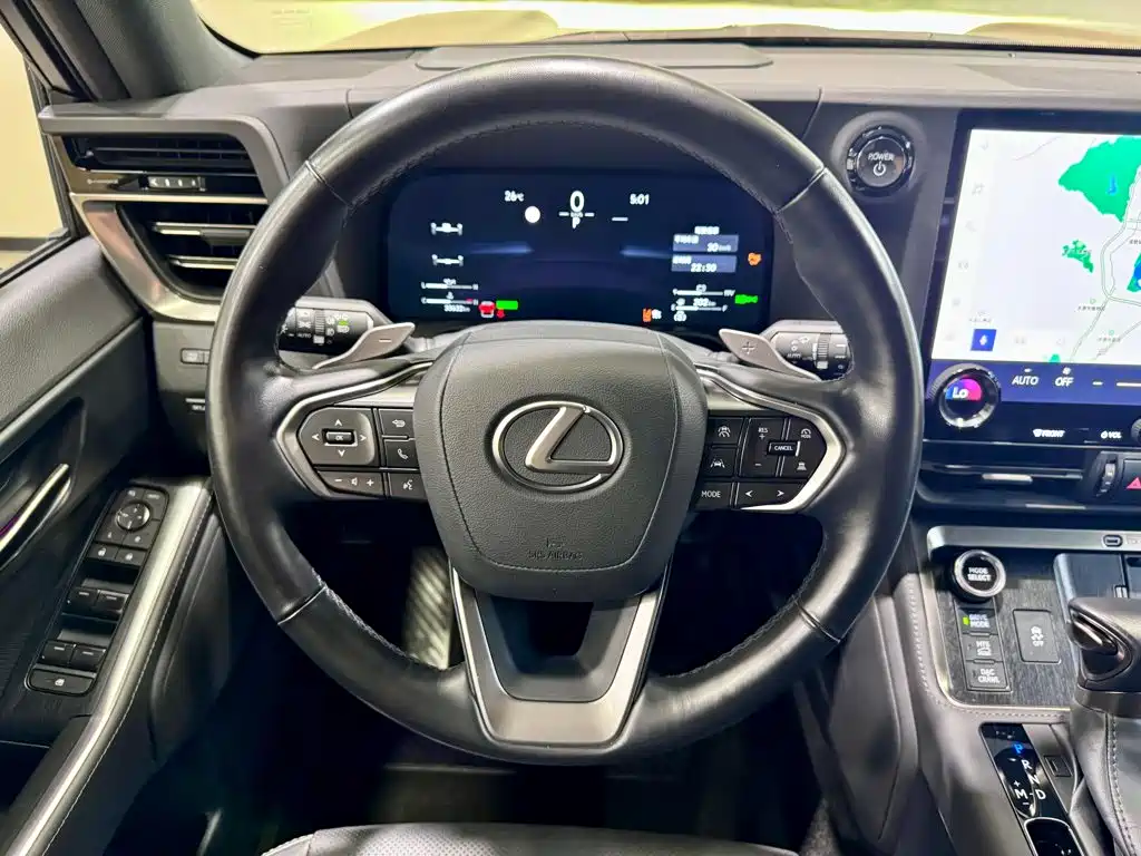 Фото 20 - Lexus GX