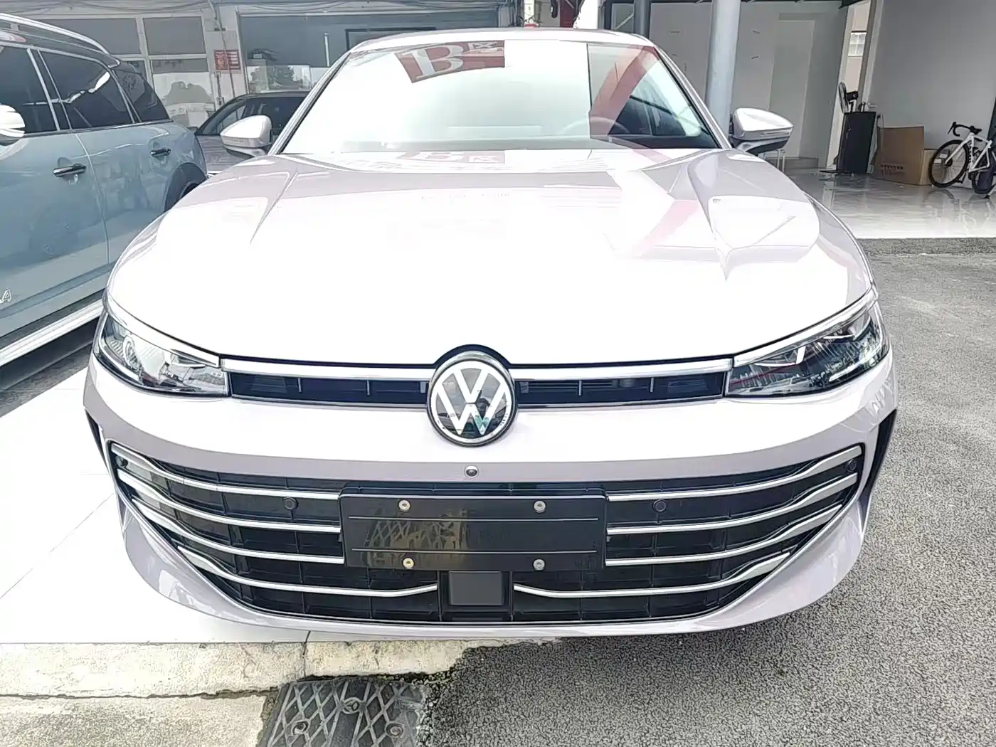 صورة 2 - Volkswagen Passat