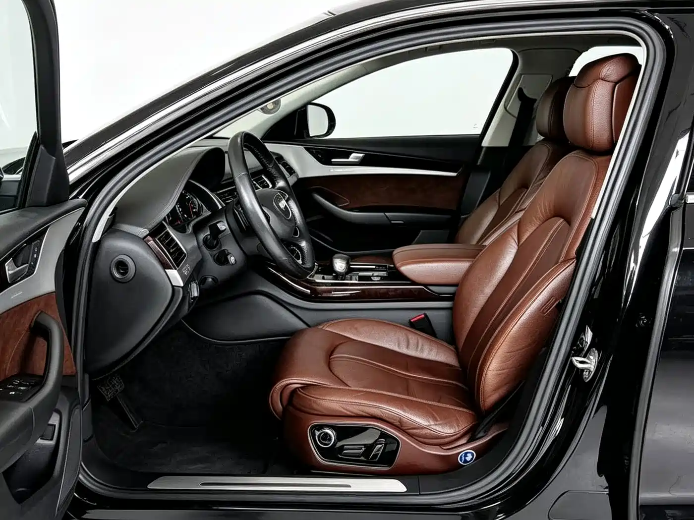 Фото 9 - Audi A8