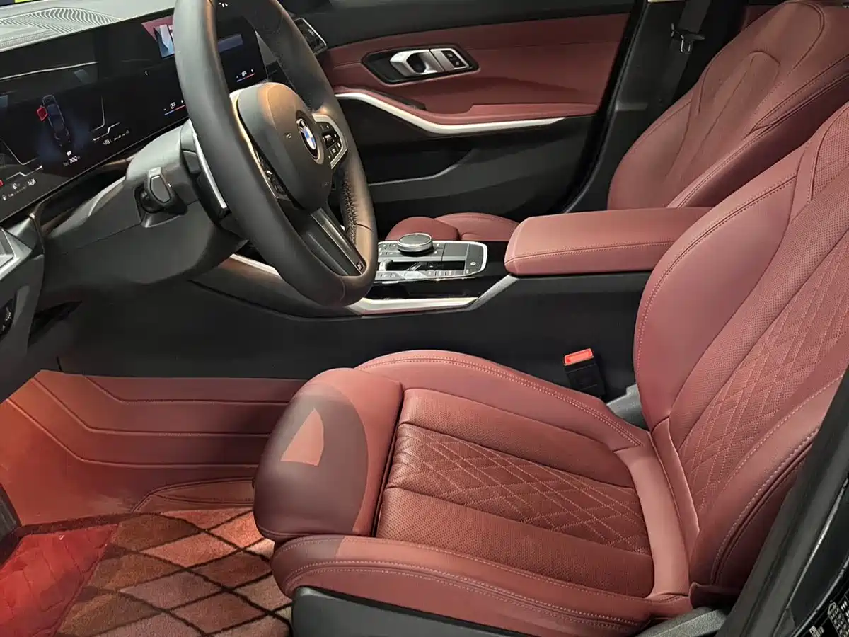 BMW 3 Series 2024 320Li M Sport Package фото 9