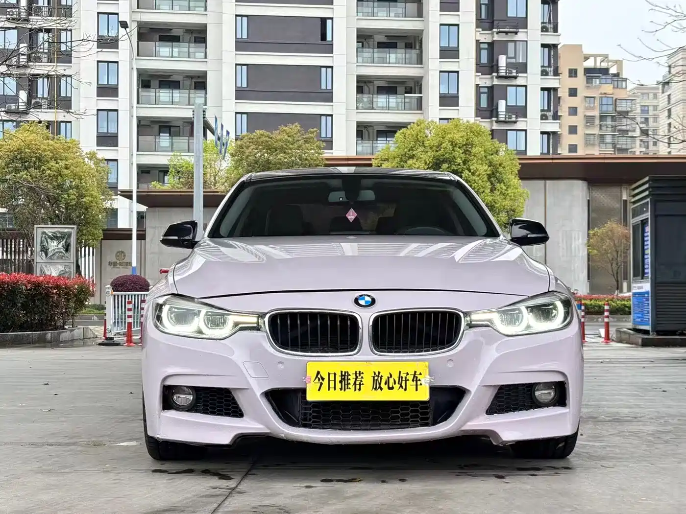 BMW 3 Series 2017 320Li M Sport фото 8