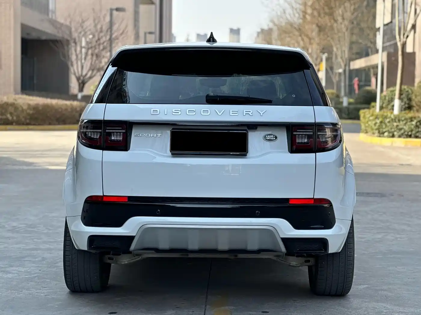 Land Rover Discovery Sport 2024 Performance Technology Edition фото 15