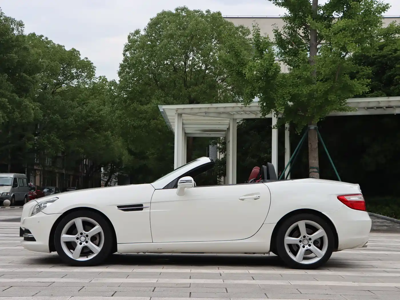 Mercedes-Benz SLK-Class 2011 SLK 200 Fashion фото 15