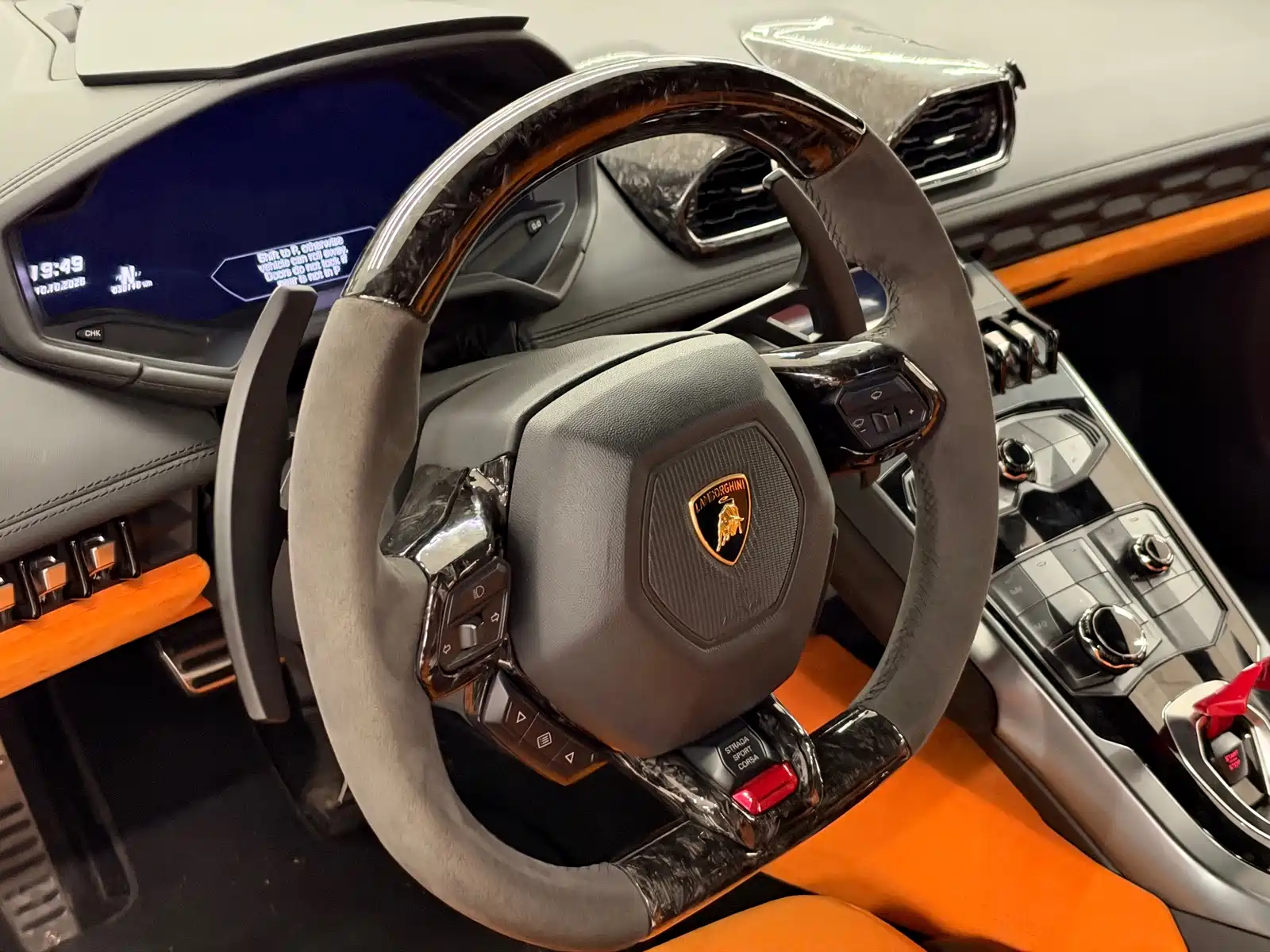 Фото 4 - Lamborghini Huracán