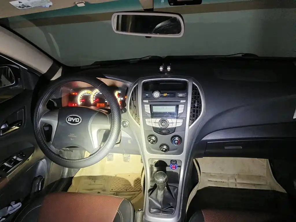 BYD F3 2015 2015 Energy-saving Edition 1.5L Manual Luxury